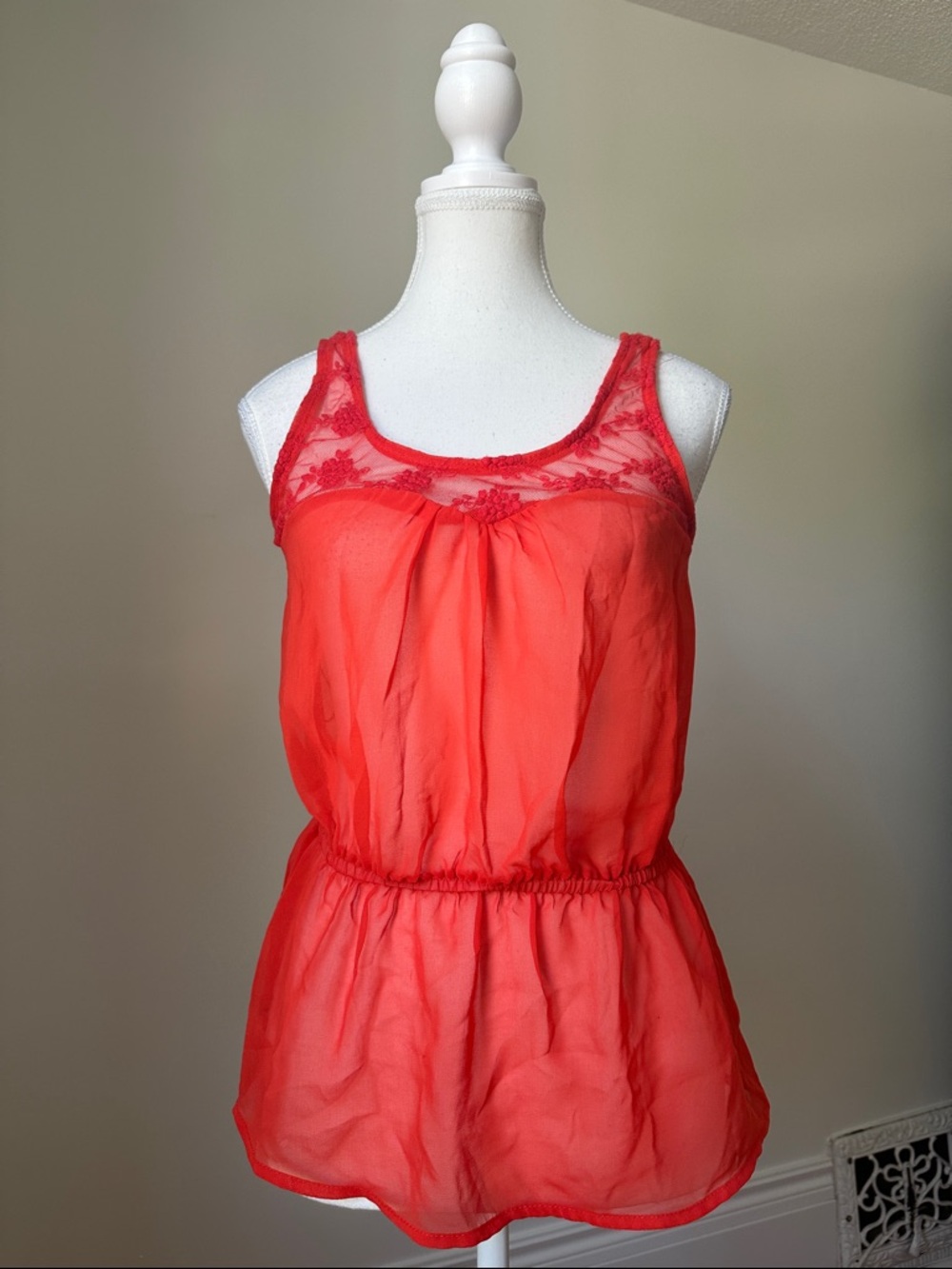 DEB Bright Red Preppy Boho Silk Blend Lace Sheer‎ Peplum Tank Top Size Small